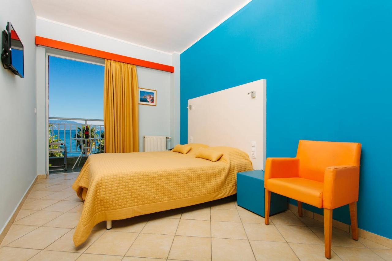 Hotel Sissy Kamena Vourla Bagian luar foto