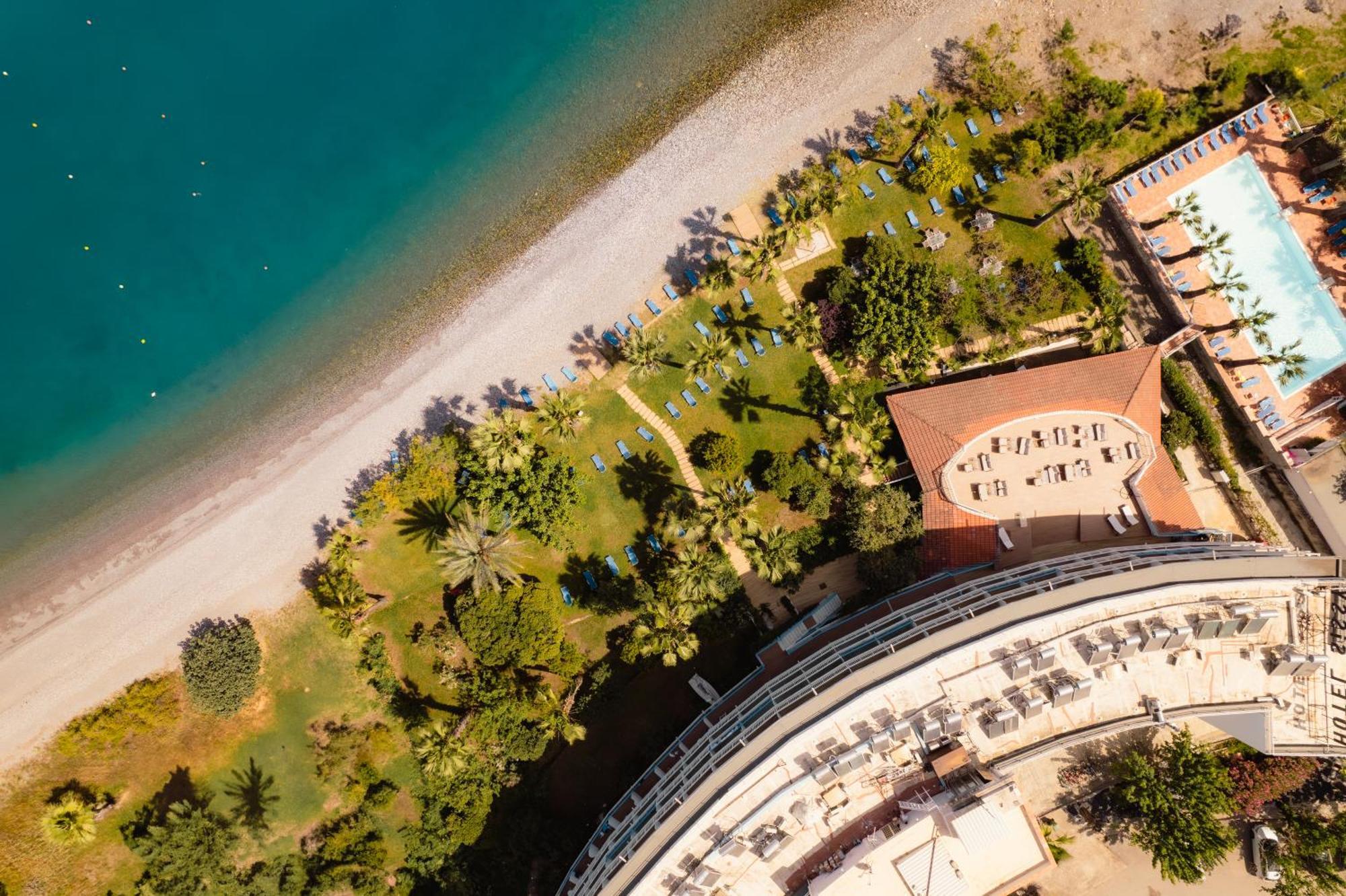 Hotel Sissy Kamena Vourla Bagian luar foto